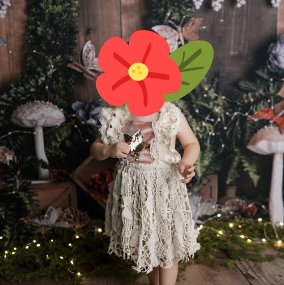 Vintage lace and star sequin dress! - Picture 2 of 4